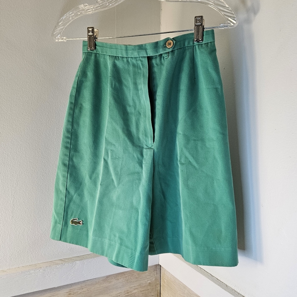 Lacoste Vintage short menswear inspo green walking short